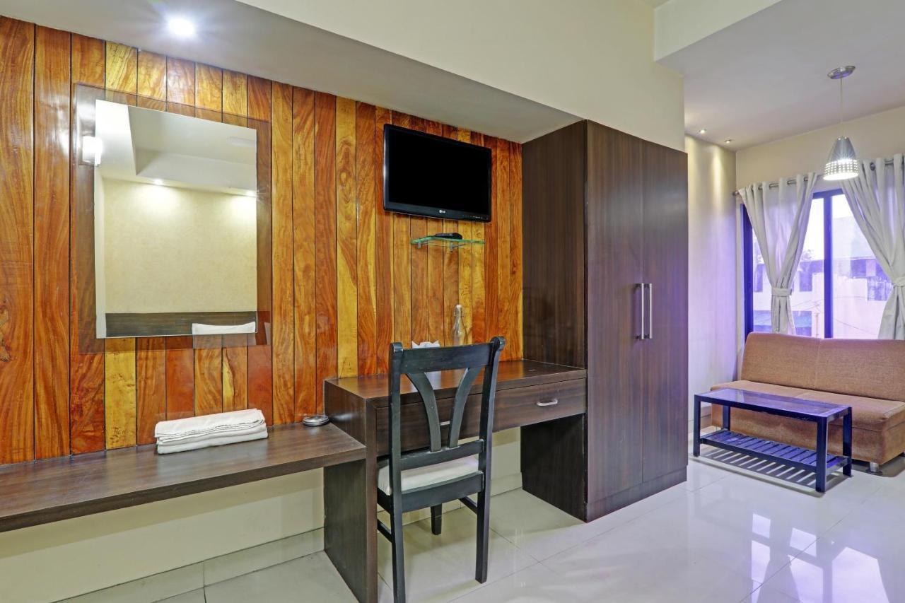 Townhouse Oak Hotel Shelter Lucknow Zewnętrze zdjęcie