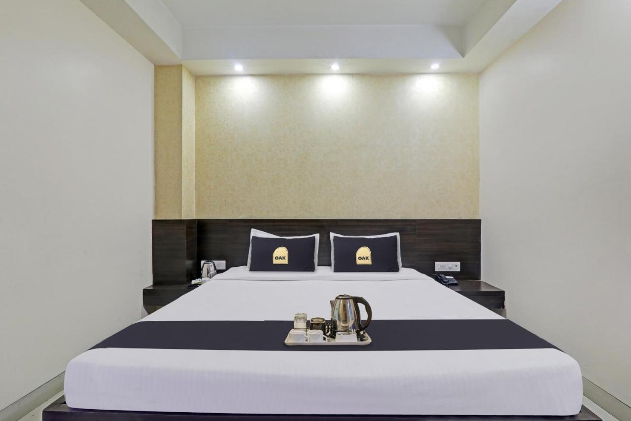 Townhouse Oak Hotel Shelter Lucknow Zewnętrze zdjęcie